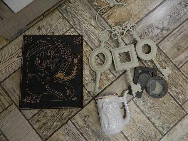 Ваза (висота 12см) ключница