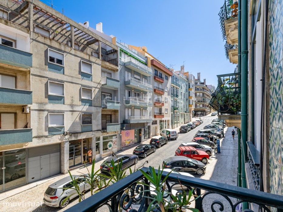 Venda Apartamento T3 , 112 m2 Renovado Varanda, Estefânia - Lisboa
