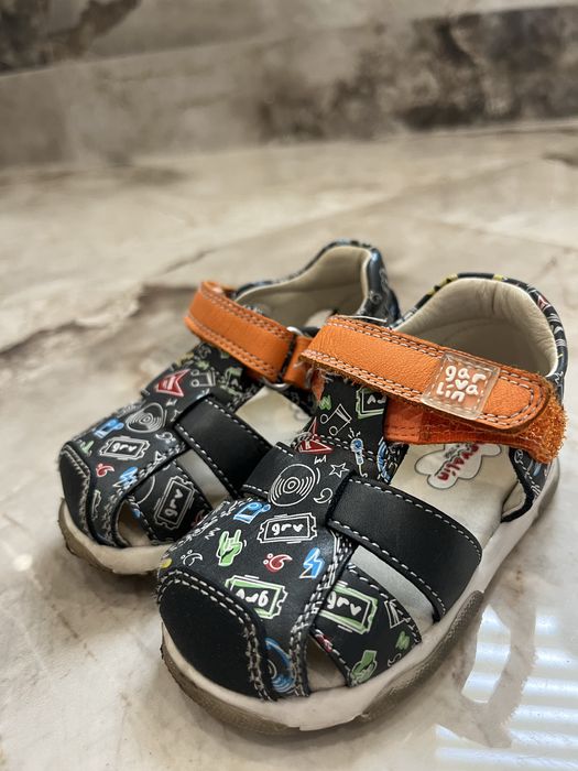 Garvalin босініжки сандалі капці