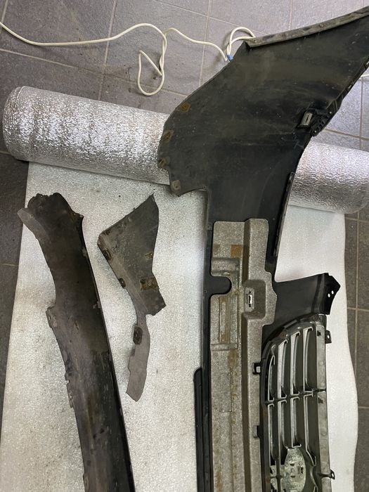 Ремонт бамперов пайка пластика любой сложности крепления решетки фары