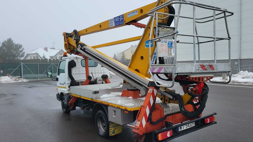 Nissan Ruchomy podnośnik koszowy TYP. SNAKE 1911 City