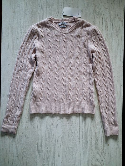 Nowy miły sweter Reserved z wiskozą 30%
