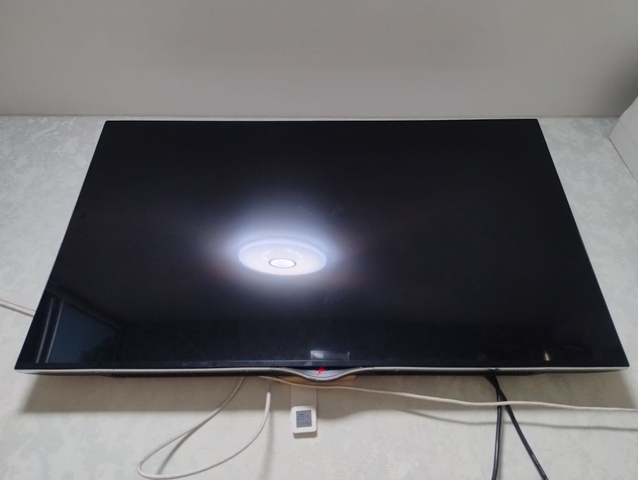 4к телевизор 3d  LG 49UB8550 продам