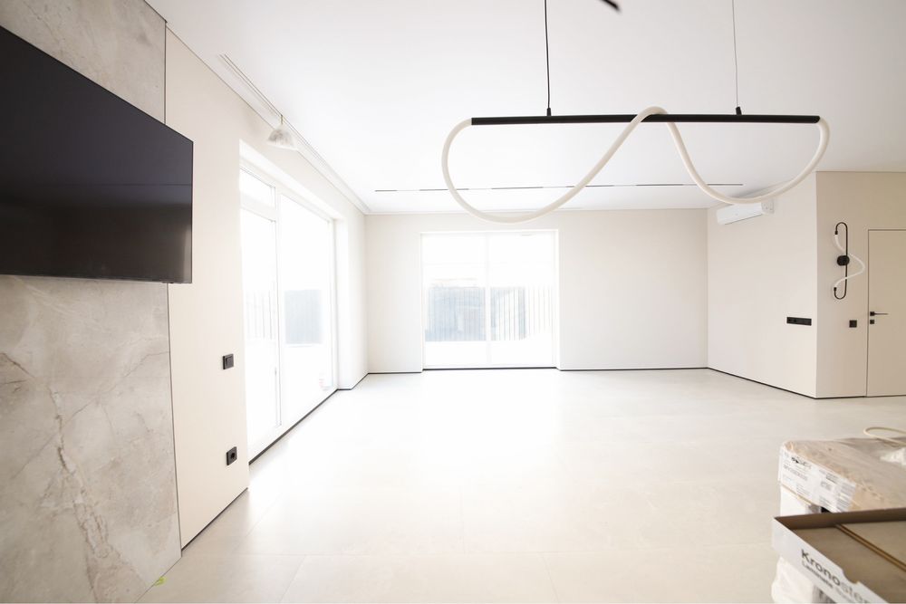 Продаж будинку дуплекс з ремонтом