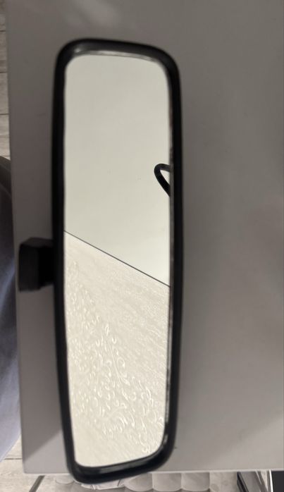 Зеркало заднего вида