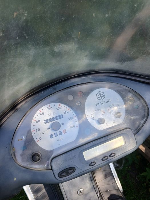 Розбір скутера Піаджо GTS 250