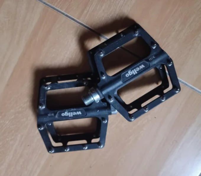 Pedais Shimano WELLGO igual a novos