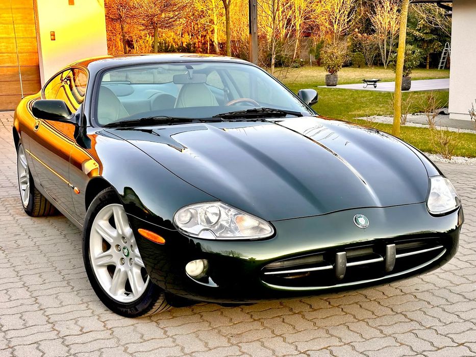 Jaguar XK8