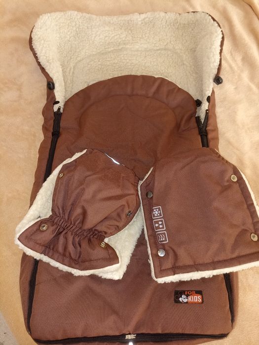 Конверт на овчині з муфтами