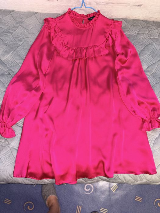 Рожева коктельна сукня