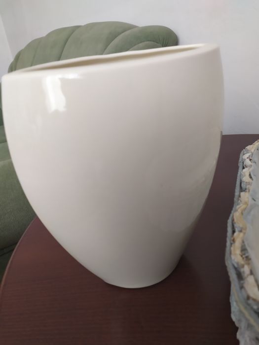 Doniczki, ozdoby, dekoracje, osłonki