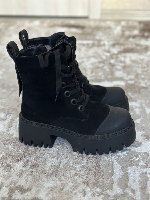 Зимові ботинки розмір 36
