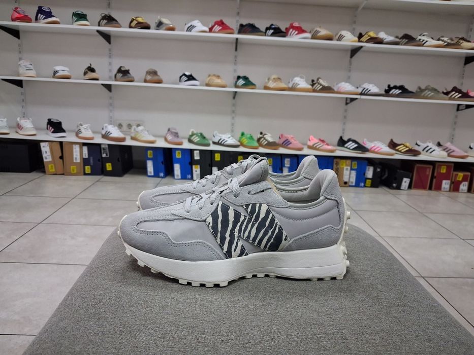 кросівки New Balance 327(оригінал)