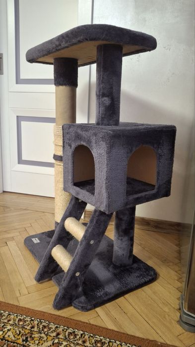 Кігтеточка, будиночок для кота