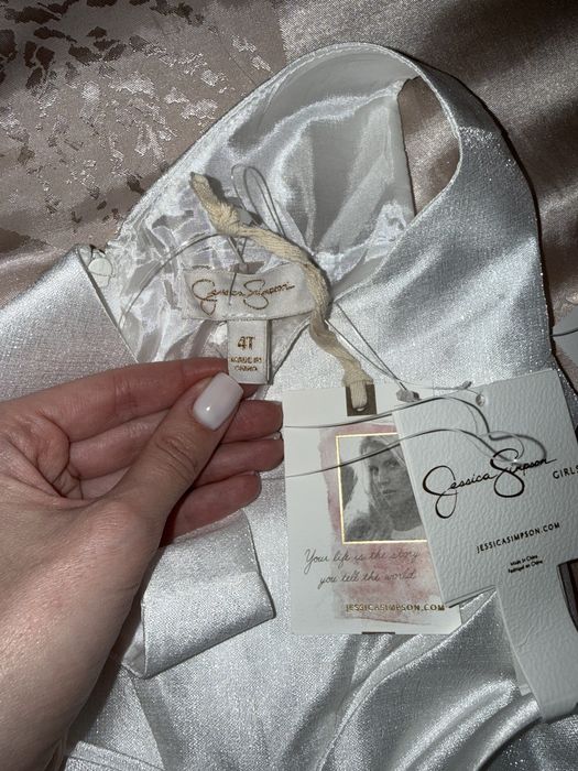 Біла сукня дитяча на 4 роки