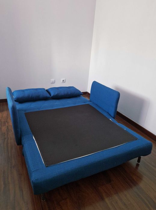 Sofá cama pequeno