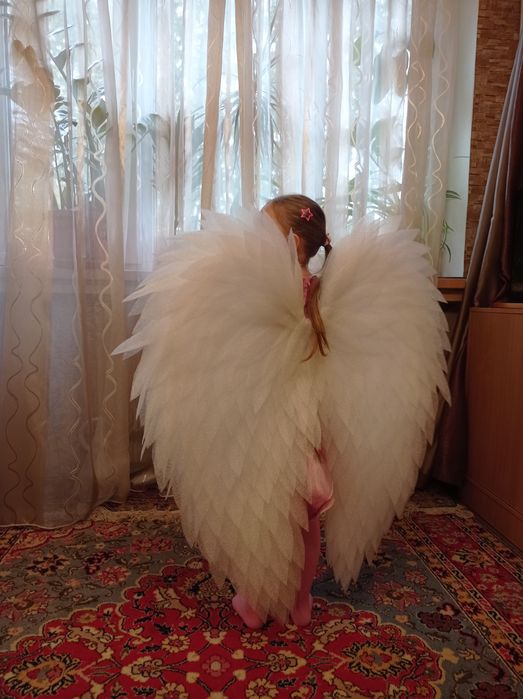 Дитячі крила ангела