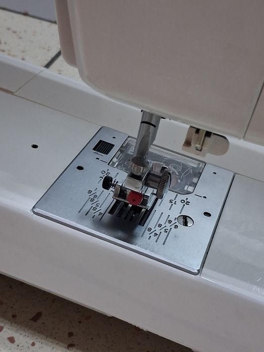 Швейна машинка Janome ME 18W