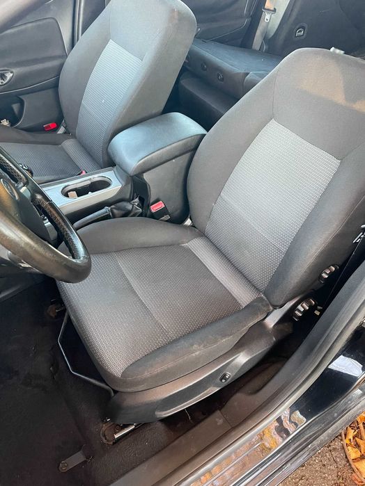 FORD MONDEO MK4 KOMBI HB kanapa Fotel fotele zagłówki stan bdb