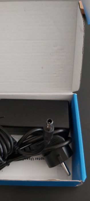 Carregador para portátil DTK 19V 3.16A 60W com conector 5.5x3.3mm