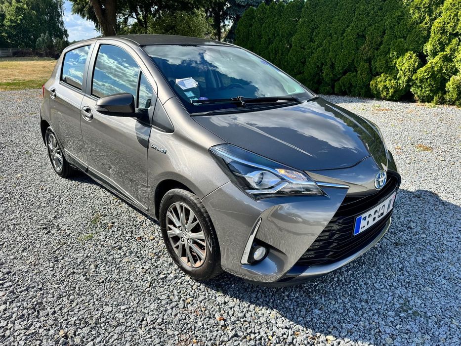 Toyota Yaris Toyota Yaris III FL Hybrid , przebieg 110 000 km.