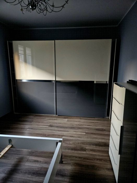 Wynajmę duże trzypokojowe, umeblowane mieszkanie
