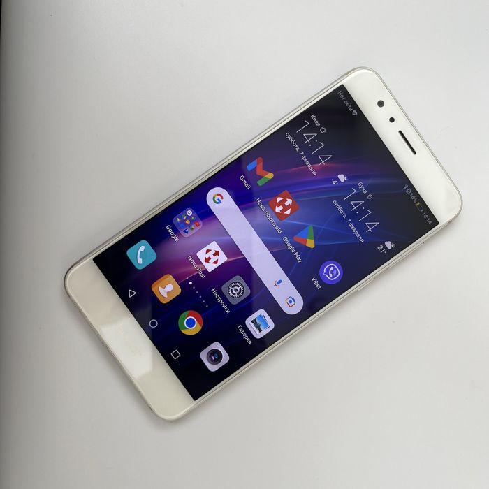 Смартфон Honor 8 FRD-L09 4/32 GB NFC Белый