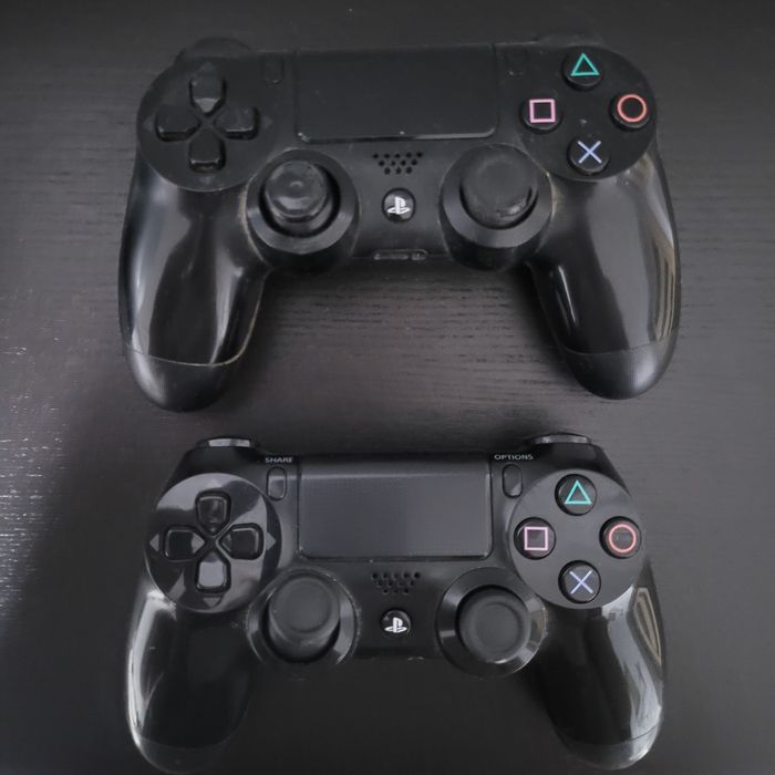 Zestaw PlayStation 4 + 2 Pady + 2 Gry