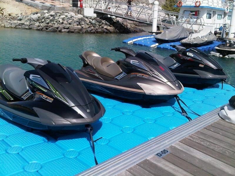 Плавучий док Seadoo Yamaha човен