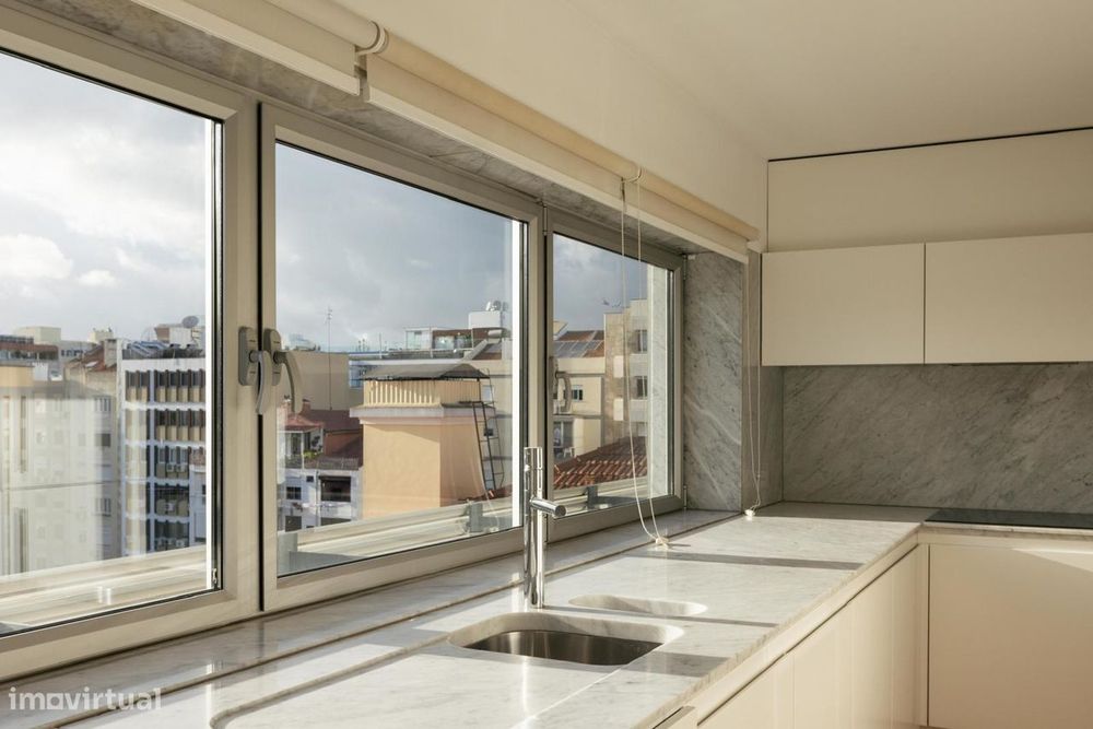 Penthouse Duplex T5 no topo das Avenidas Novas