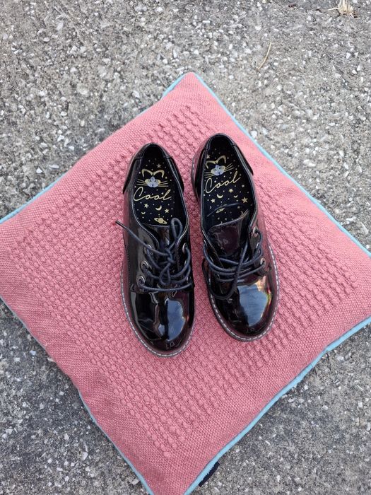 Sapatos pretos envernizados Coolway , número 38