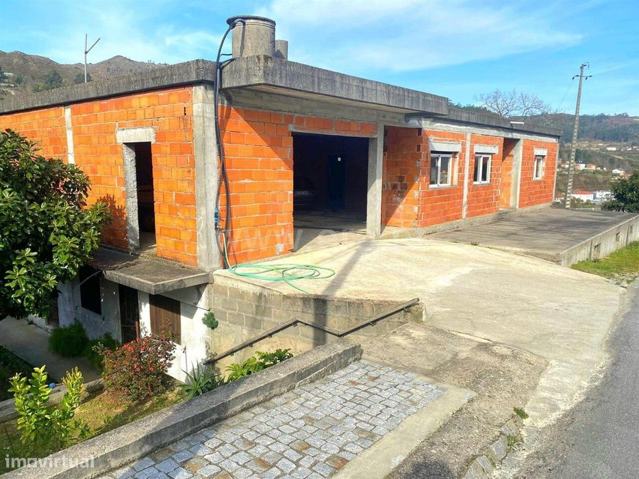 Armazém / Marco de Canaveses, Sande e São Lourenço