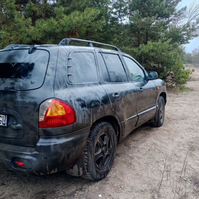 Хундай Санта фе.