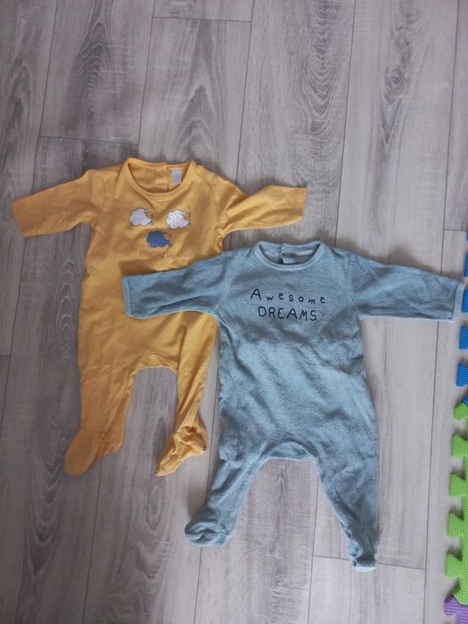 Zestaw piżamek pajacyków dla dziewczynki rozmiar 50 56 62