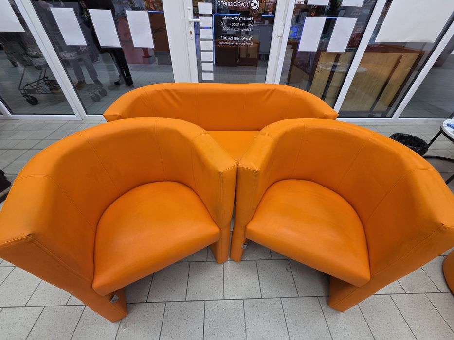 Sprzedam sofę plus dwa hotele