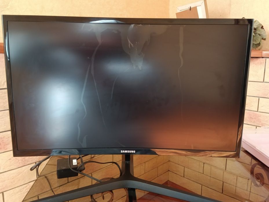 Продам монітор самсунг вигнутий