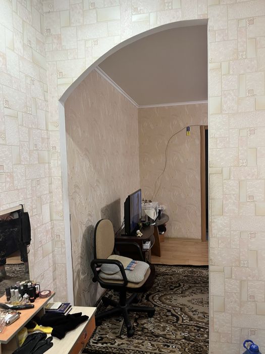 Продам квартиру 2 кімнатну( біля Дубовки)
