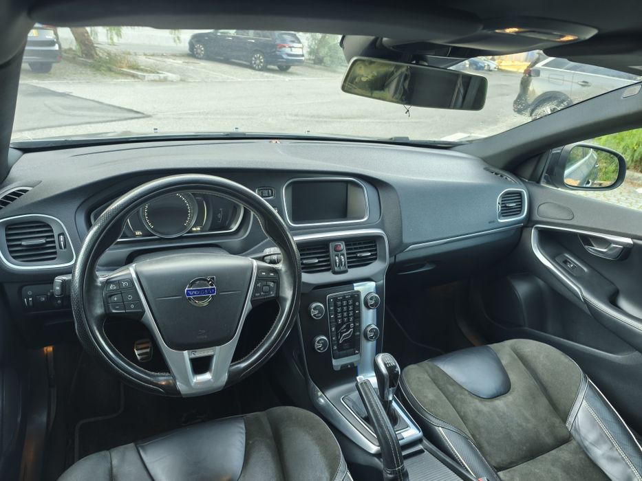 Volvo V40 2.0 R design Nova