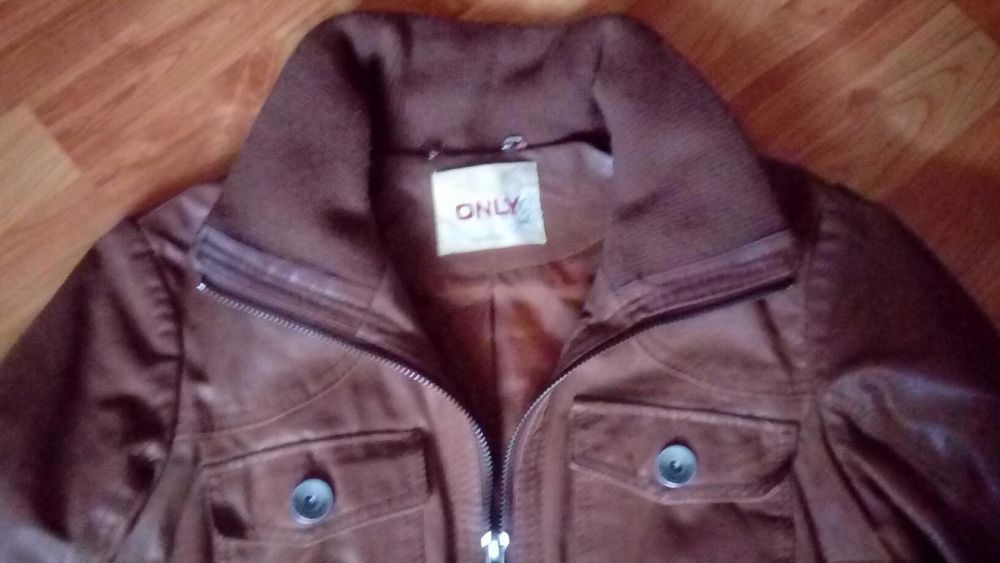 Skórzana kurtka M 25