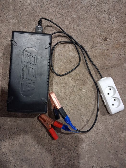 Блок безберебійного живлення (інвертор) Powercom WAR-500A