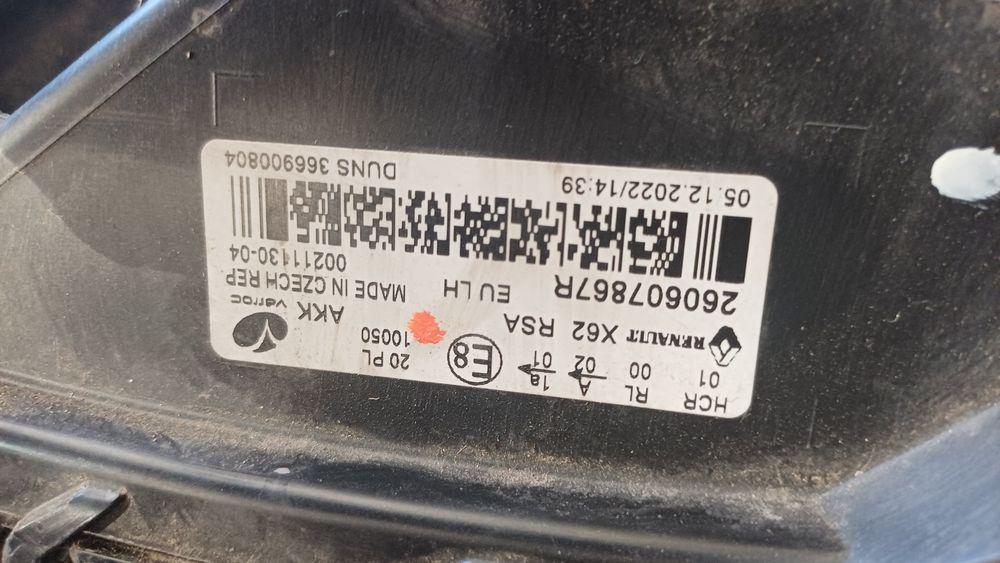 Lampa przednia lewa renault megane lV 4  22r
