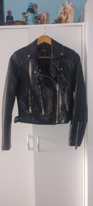 STRADIVARIUS Kurtka z imitacji skóry czarny