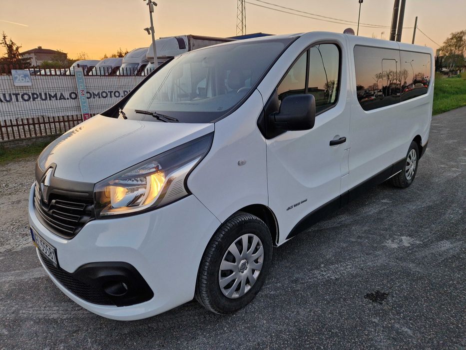 Wynajem bus 9 osobowy wypożyczalnia BUS Dostępny Łódź Górna