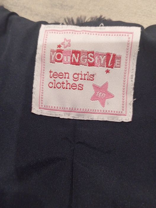 Kamizelka w rozmiarze 140