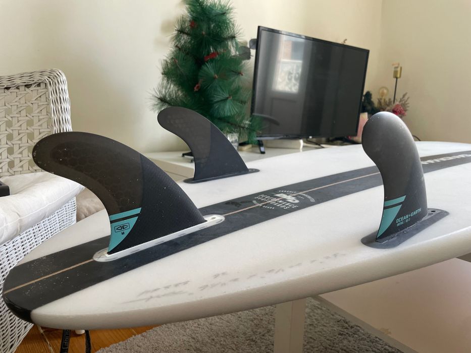 Surfboard - DHD Sandman 6’2 complete setup for sale