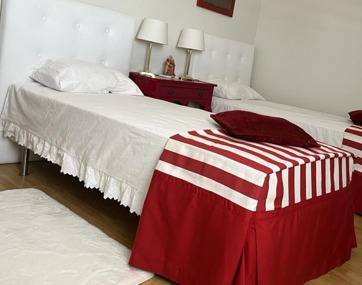 Cama de solteiro bom estado