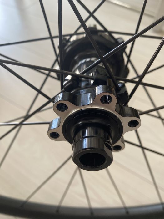 Nowe koła Syntace 29" V25i Boost 15x110 / 12x148mm Microspline