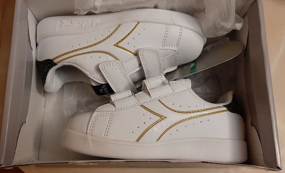 Кросівки кроссовки для дівчинки Diadora (16см)