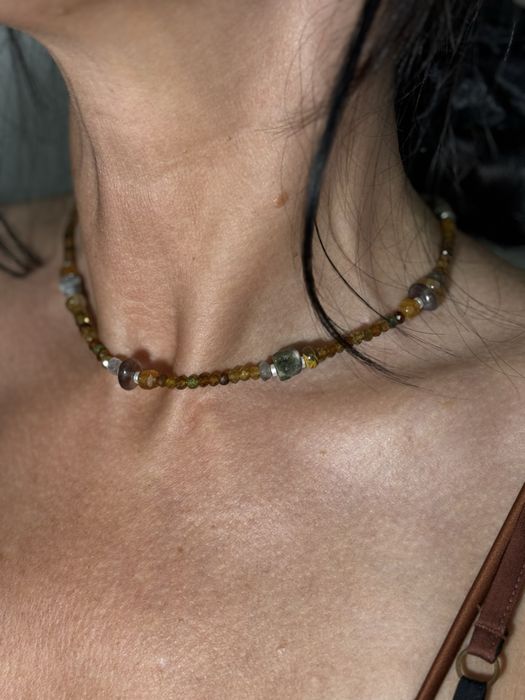 Чокер с каменю «енергетичний помічник» відповідно до вашої карти