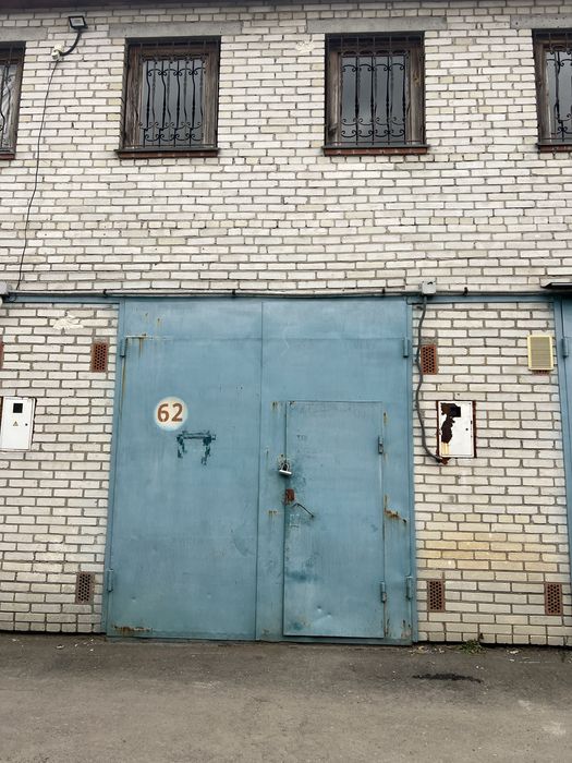 Здається в оренду двохповерховий гараж